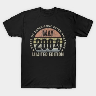 Born In May 2004 Vintage Sunset 16th Birthday All Original T-Shirt